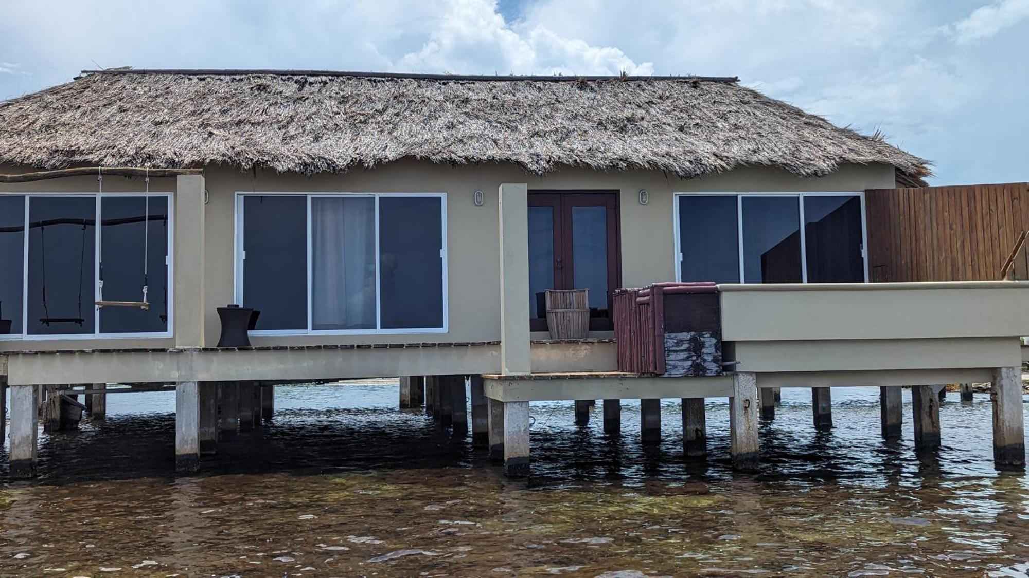 Lina Point Belize Overwater Resort San Pedro  Buitenkant foto
